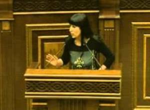 Նաիրա Զոհրաբյանի ելույթը