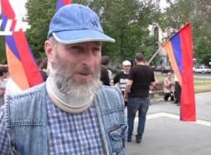 «Ոմանք տոնը բալիկներով, իկրաներով են նշում, մենք էլ այսպես ենք նշում»