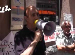 Գերակա շահի պատանդները. ակցիա