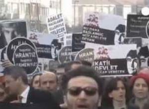 Հրանտ Դինքի մահը արթնացրեց հայերի քնած ինքնությունը