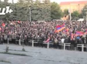 «Հիշենք ով իր թիկնապահներին ժողովրդի դեմ հանեց». Բախշյանը պատասխանում է Ծառուկյանին