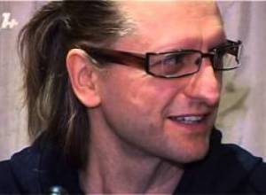 Լեշեկ Մոժջերը Երևանում է