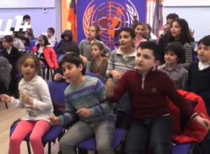 Հայերը երջանիկ են, բայց խոժոռ ու մռայլ դեմքով