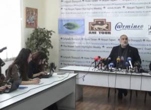 Րաֆֆի Հովհաննիսյանը Զարուհի Փոստանջյանի հետ մի հարցում համամիտ չէ