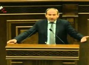 Անեկդոտը բա պոզով պոչով ա լինո՞ւմ