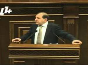 Հրանտ Բագրատյանին չեն բավարարում Սաֆարյանի պատասխանները