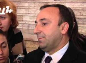 Կիսատ եփած ճաշը լավ չի հրամցնել. Հրայր Թովմասյան