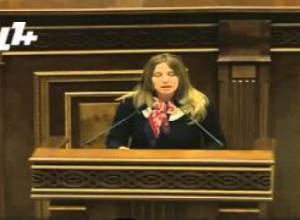 Սա ինքնասպանություն է. Զարուհի Փոստանջյան