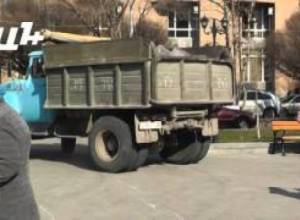 Խաչքարների այգում՝  7 մետրանոց Նժդեհ