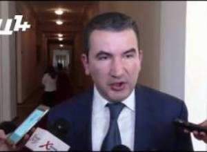 Շաբոյանը պատասխանում է լրագրողների հարցերին