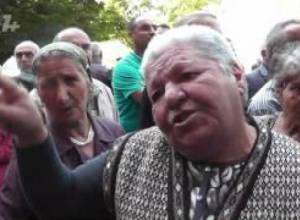 Գյուղնախարարն ըսկի իր գործարանի պոմիդորի փողը չի տվել. քաղցրաշենցիների ակցիան՝ կառավարության մոտ