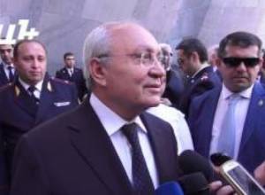 Հրեշտակներն ու կոռուպցիան. Աղվան Հովսեփյանը մեկնաբանում է