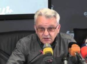 Այդ գեներալների ուսադիրը ցուցադրական կպոկեի. Արամ Մանուկյան