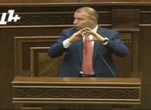 Միքայել Մելքումյանը պարզաբանում է