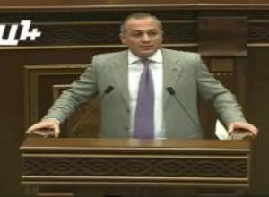 «Ոչ թե լույսի կամ ջրի մարդ են ուղարկում, այլ փոխնախարար»