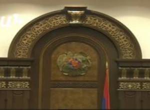 Էդքան մեծ քիթ ունեք, քթածակ չունե՞ք, որ հասկանաք. Վահե Էնֆիաջյան