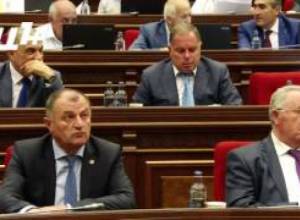 Քաղաքական սեկտաներ, դոնորներից ձեռք բերված գումարներ. ԱԺ-ում թեժ է