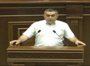 Մեզ ասում են՝ բերանքսիվայր ընկեք ներքև