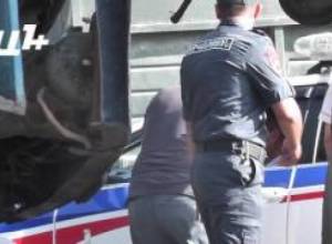 Վարորդը եկել էր իր մեքենայի հետևից