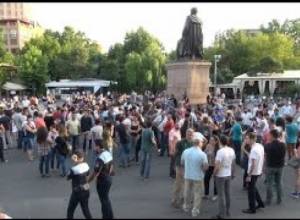 Հանրային քննարկում Ազատության հրապարակում. օր 2