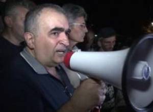 Երթ, թե՞ նստացույց. ինչ կորոշեն ակցիայի մասնակիցները