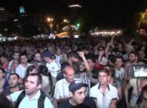 Ակցիայի մասնակիցները ուզում են Խորենացի գնալ. Օսիպյանը Ազատության հրապարակում է