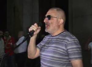 Ալեք Ենիգոմշյանի ելույթը  Ազատության հրապարակում