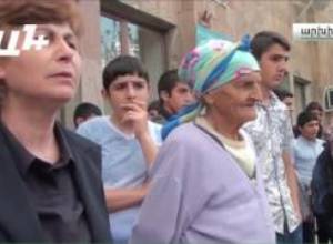 Վարչապետի դեմ պայքարած կինը՝ համայնքապետի թեկնածու