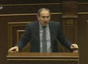 Ծառայողական մեքենաներին ավելի շատ գումար է գնում, քան սահմանամերձ գյուղերին