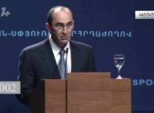 Լեւոն Տեր-Պետրոսյանի հրաժարականից 19 տարի անց. ում ինչ ասաց նա