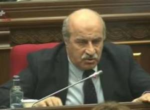 «Նույն կինոյի շարունակությունը». փոխադարձ վիրավորանքներ ԱԺ-ում