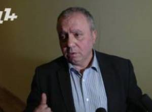 Հրանտ Բագրատյանը պատասխանում է լրագրողների հարցերին