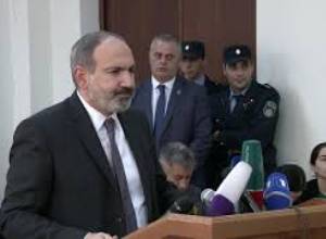 Փաշինյանը ցուցմունք է տալիս 2017-ին «Ելք» դաշինքի վստահված անձանց վրա հարձակման գործով