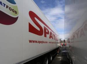 Простояв 15 дней на армяно-грузинской границе сельхозпродукция испортилась: «Спайка» опубликовала видеоматериал