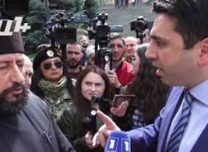 Տրանսգենդերը ձեր ճշմարտությունն է. բանավեճ քահանայի և Ալեն Սիմոնյանի միջև