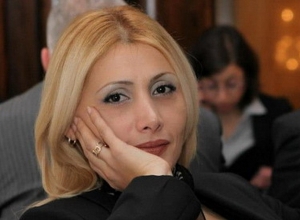 Եկեք չկեղծենք նաև քննարկումը․ Էլինար Վարդանյան