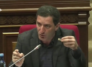 «Նախարարը ո՞վ ա, որ պատգամավորը պիտի գնա իրանից հարցնի».Գ. Պետրոսյան