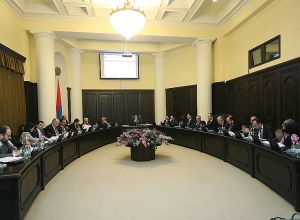 Ընթանում է կառավարության նիստը. օրակարգում ընդգրկված է մեկ գաղտնի հարց