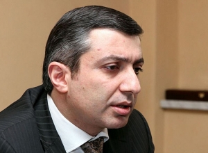 Mihran Poghosyan's home raided by NSS agents