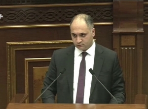 Ինչո՞ւ են ավիատոմսերը Վրաստանում էժան, Հայաստանում՝ թանկ. Միքայել Զոլյանի հարցը