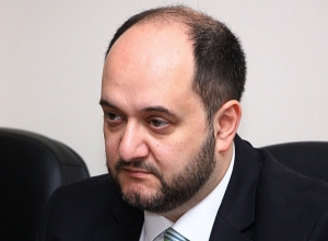 Ինչո՞ւ տնտեսագիտական թիվ 1 բուհի ղեկավարն այստեղ չէ. Արայիկ Հարությունյանի նկատողությունը  ԳԱԱ-ին