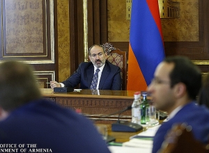 У премьера обсудили проблемы на рынке лекарств