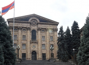 Ուղիղ. ՄԻՊ եւ հանրային հարցերի մշտական հանձնաժողովի նիստ