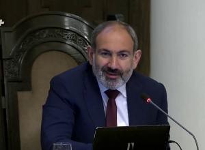 Пенсионер должен раз в месяц звонить  в банк по Skype-у и говорить, чтобы подтвердить, что он жив: Пашинян