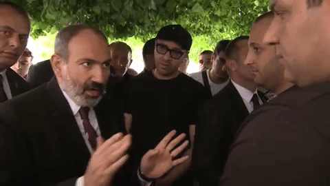 “Почему больше всего букмекерских контор в Капане?” Никол Пашинян - демонстрантам