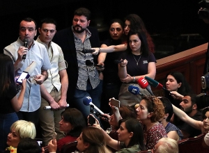 Ինչպե՞ս է  Նազենի Ղարիբյանը ղեկավարելու նրանց, ովքեր դեմ են իրեն