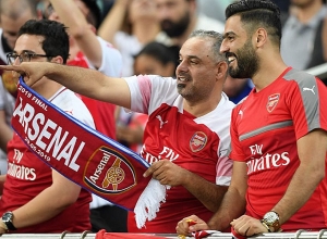 «Արսենալի» երկրպագուները Բաքվում Մխիթարյանի պատվին երգ են երգել