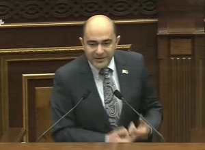 Я рад, что вы хотите защитить кандидатскую по наукам “по направлению Эдмона Марукяна”: Марукян - властям