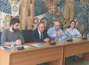 Электронные сигареты в действительности не являются альтернативой табаку, содержат тот же концентрат: Специалист