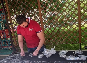 Syrian-Armenian convinces his Armenian wife which country's cuisine is the best